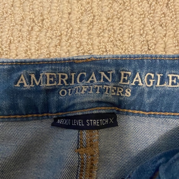 American Eagle High Rise Ripped Jeggging Jeans - Picture 6 of 6